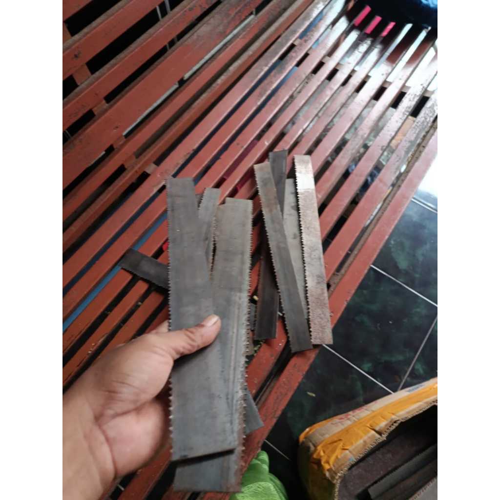 Potongan Gergaji Besi Tebal 1.6mm Lebar 3/4cm - Bahan Pisau Pahat Kayu